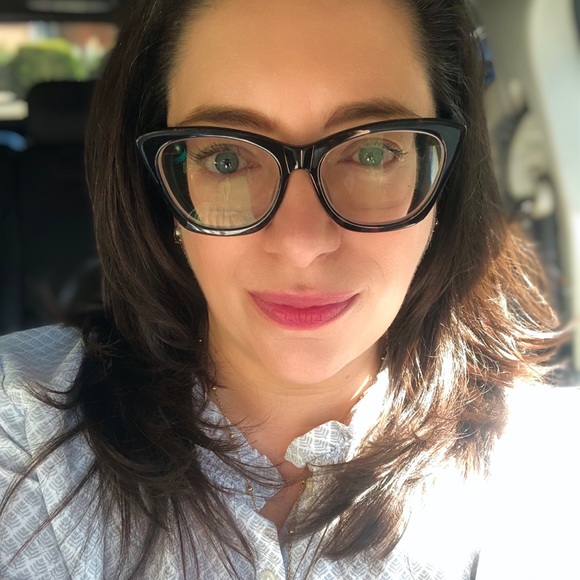 Meet your Posher, Renee - Picture 2 of 2